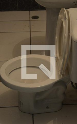 Casa para alugar com 240m², 4 quartos e 2 vagasBanheiro Social