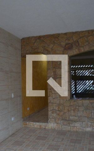 Casa para alugar com 240m², 4 quartos e 2 vagasGaragem