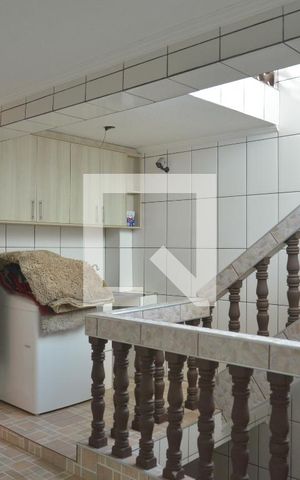 Casa para alugar com 240m², 4 quartos e 2 vagasÁrea de Serviço