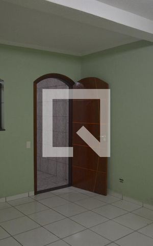 Casa para alugar com 240m², 4 quartos e 2 vagasTérreo /Quarto 5