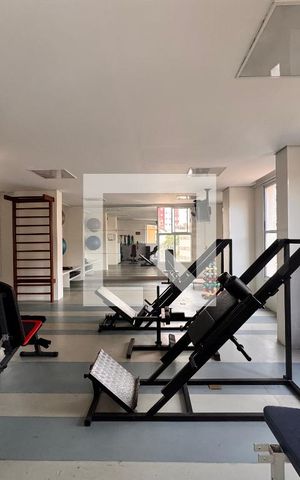 Apartamento à venda com 115m², 3 quartos e 2 vagas Apartamento à venda com 115m², 3 quartos e 2 vagasÁrea comum - Academia