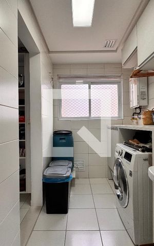 Apartamento à venda com 115m², 3 quartos e 2 vagas Apartamento à venda com 115m², 3 quartos e 2 vagasLavanderia