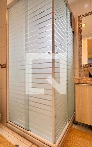 Apartamento à venda com 115m², 3 quartos e 2 vagas Apartamento à venda com 115m², 3 quartos e 2 vagasBanheiro da Suíte
