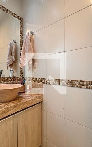 Apartamento à venda com 115m², 3 quartos e 2 vagas Apartamento à venda com 115m², 3 quartos e 2 vagasBanheiro da Suíte