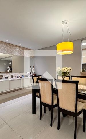 Apartamento à venda com 115m², 3 quartos e 2 vagas Apartamento à venda com 115m², 3 quartos e 2 vagasSala