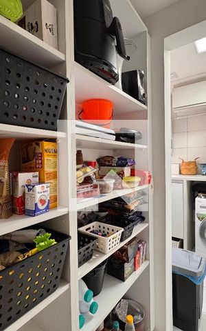 Apartamento à venda com 115m², 3 quartos e 2 vagas Apartamento à venda com 115m², 3 quartos e 2 vagasDespensa