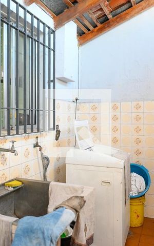 Casa à venda com 167m², 4 quartos e 4 vagasÁrea de Serviço