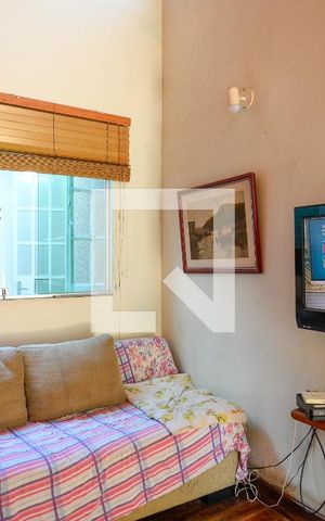 Casa à venda com 167m², 4 quartos e 4 vagasSala 2