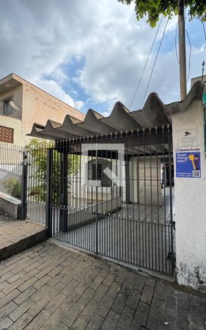 Casa à venda com 167m², 4 quartos e 4 vagasFachada