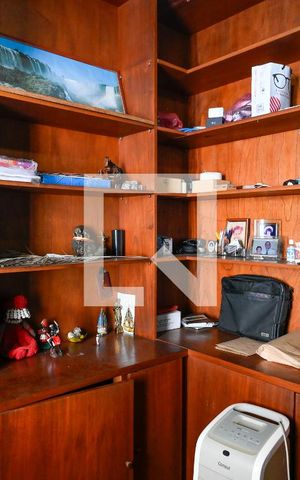 Casa à venda com 167m², 4 quartos e 4 vagasQuarto 1/Escritório