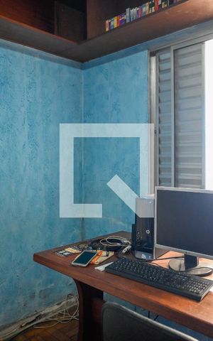 Casa à venda com 167m², 4 quartos e 4 vagasQuarto 1/Escritório