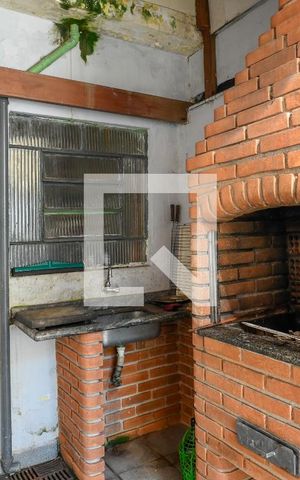 Casa à venda com 167m², 4 quartos e 4 vagasChurrasqueira