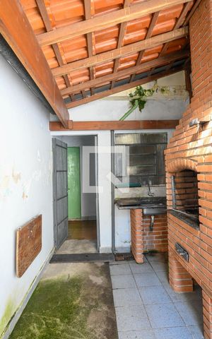 Casa à venda com 167m², 4 quartos e 4 vagasChurrasqueira