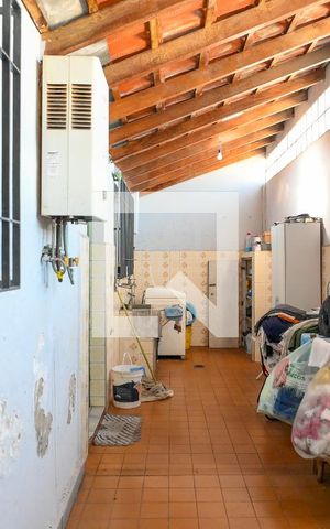 Casa à venda com 167m², 4 quartos e 4 vagasÁrea de Serviço