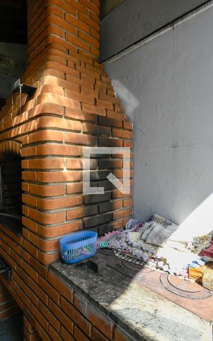 Casa à venda com 167m², 4 quartos e 4 vagasChurrasqueira