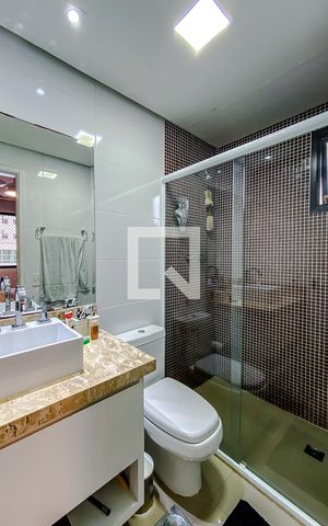 Apartamento à venda com 89m², 3 quartos e 2 vagasBanheiro da Suíte