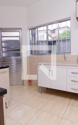 Casa para alugar com 52m², 2 quartos e sem vaga Casa para alugar com 52m², 2 quartos e sem vagaSala e Cozinha