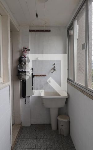 Apartamento à venda com 136m², 3 quartos e 1 vagaÁrea de Serviço