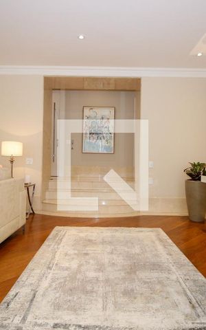 Apartamento para alugar com 278m², 4 quartos e 4 vagasSala