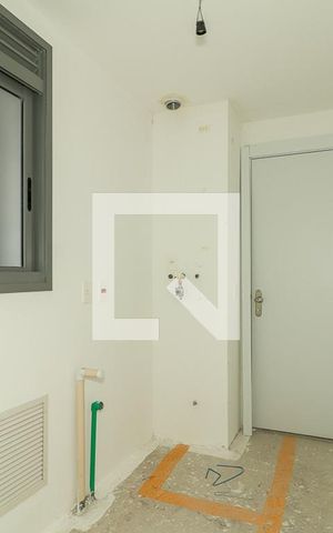 Apartamento à venda com 115m², 3 quartos e 2 vagas Apartamento à venda com 115m², 3 quartos e 2 vagasCozinha e Área de Serviço