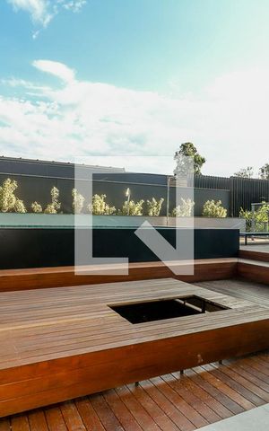Apartamento à venda com 115m², 3 quartos e 2 vagas Apartamento à venda com 115m², 3 quartos e 2 vagasÁrea comum - Piscina