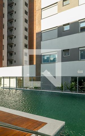 Apartamento à venda com 115m², 3 quartos e 2 vagas Apartamento à venda com 115m², 3 quartos e 2 vagasÁrea comum - Piscina