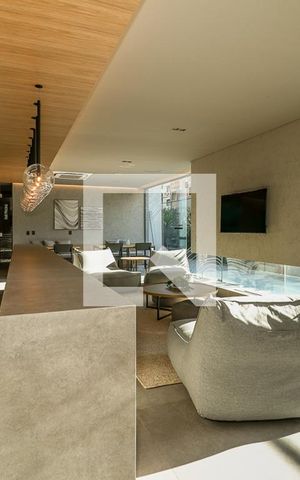 Apartamento à venda com 98m², 3 quartos e 2 vagas Apartamento à venda com 98m², 3 quartos e 2 vagasÁrea comum - Salão de festas