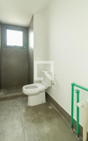 Apartamento à venda com 98m², 3 quartos e 2 vagas Apartamento à venda com 98m², 3 quartos e 2 vagasBanheiro da Suíte