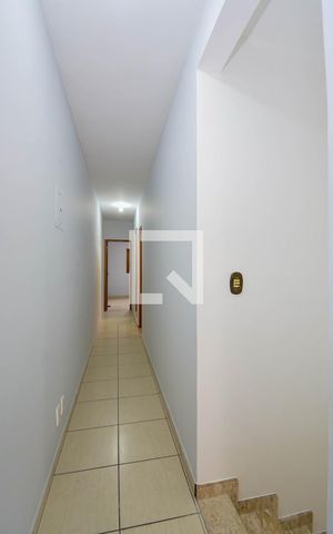 Casa à venda com 165m², 3 quartos e 2 vagas Casa à venda com 165m², 3 quartos e 2 vagasCorredor dos Dormitórios