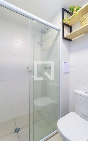 Studio para alugar com 29m², 0 quarto e sem vaga Studio para alugar com 29m², 0 quarto e sem vagaBanheiro