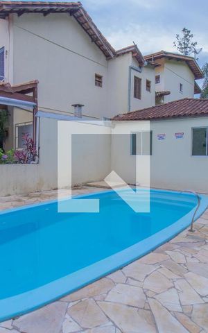 Casa de condomínio para alugar com 100m², 3 quartos e 1 vaga Casa de condomínio para alugar com 100m², 3 quartos e 1 vagaÁrea