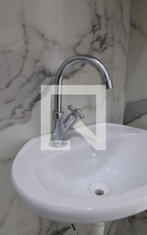 Apartamento para alugar com 30m², 1 quarto e sem vagaBanheiro