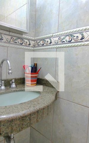 Casa à venda com 360m², 5 quartos e 2 vagasBanheiro