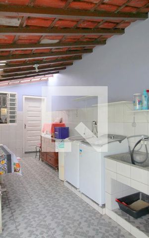 Casa à venda com 360m², 5 quartos e 2 vagasÁrea de Serviço
