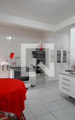 Casa à venda com 360m², 5 quartos e 2 vagasCozinha