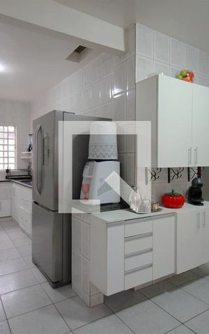 Casa à venda com 360m², 5 quartos e 2 vagasCozinha