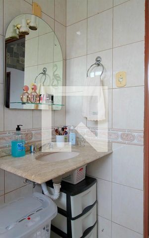 Casa à venda com 360m², 5 quartos e 2 vagasBanheiro da Suíte 2