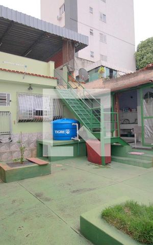 Casa à venda com 360m², 5 quartos e 2 vagasÁrea comum