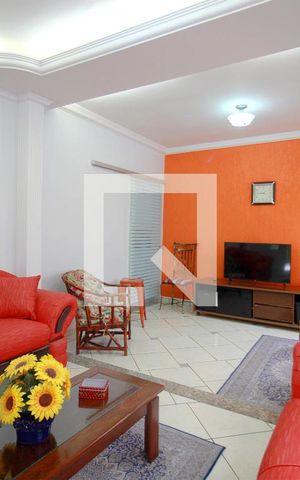 Casa à venda com 360m², 5 quartos e 2 vagasSala