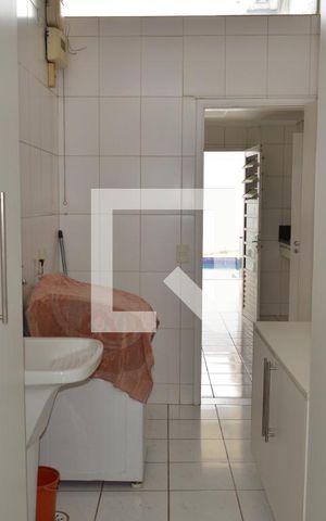Casa à venda com 209m², 4 quartos e 4 vagasÁrea de Serviço