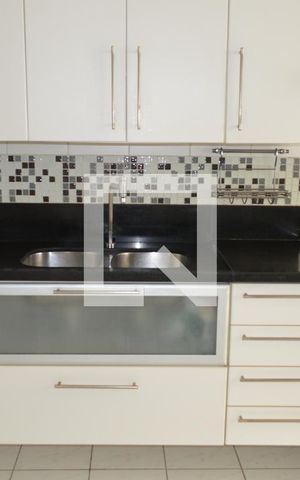 Casa à venda com 209m², 4 quartos e 4 vagasCozinha
