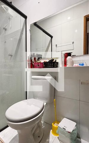 Apartamento à venda com 100m², 2 quartos e 1 vaga Apartamento à venda com 100m², 2 quartos e 1 vagaBanheiro de suite