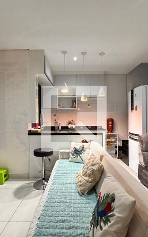 Apartamento à venda com 100m², 2 quartos e 1 vaga Apartamento à venda com 100m², 2 quartos e 1 vagaSala