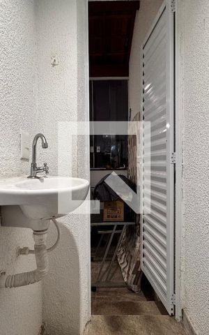 Apartamento à venda com 100m², 2 quartos e 1 vaga Apartamento à venda com 100m², 2 quartos e 1 vagaLavabo