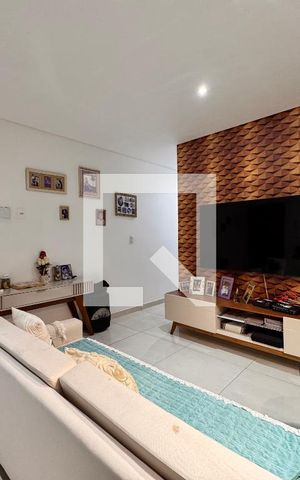 Apartamento à venda com 100m², 2 quartos e 1 vaga Apartamento à venda com 100m², 2 quartos e 1 vagaSala