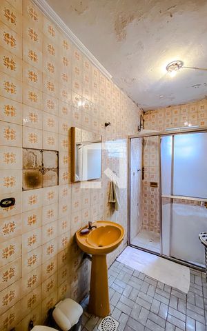 Casa para alugar com 215m², 2 quartos e 1 vagaBanheiro