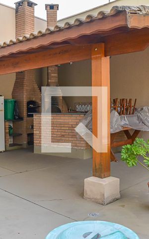 Apartamento à venda com 110m², 3 quartos e 2 vagas Apartamento à venda com 110m², 3 quartos e 2 vagasÁrea comum - Churrasqueira
