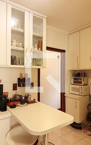 Apartamento à venda com 110m², 3 quartos e 2 vagasCozinha 