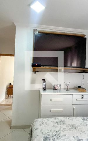 Casa à venda com 250m², 2 quartos e 3 vagas Casa à venda com 250m², 2 quartos e 3 vagasSuíte