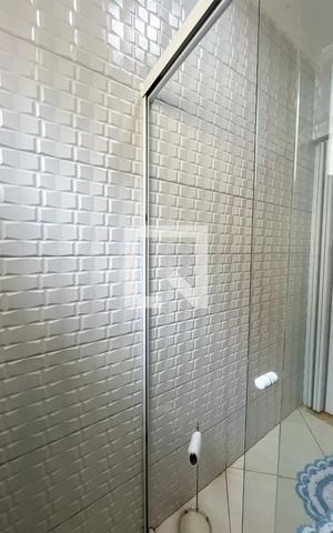 Casa à venda com 250m², 2 quartos e 3 vagas Casa à venda com 250m², 2 quartos e 3 vagasBanheiro da Suíte